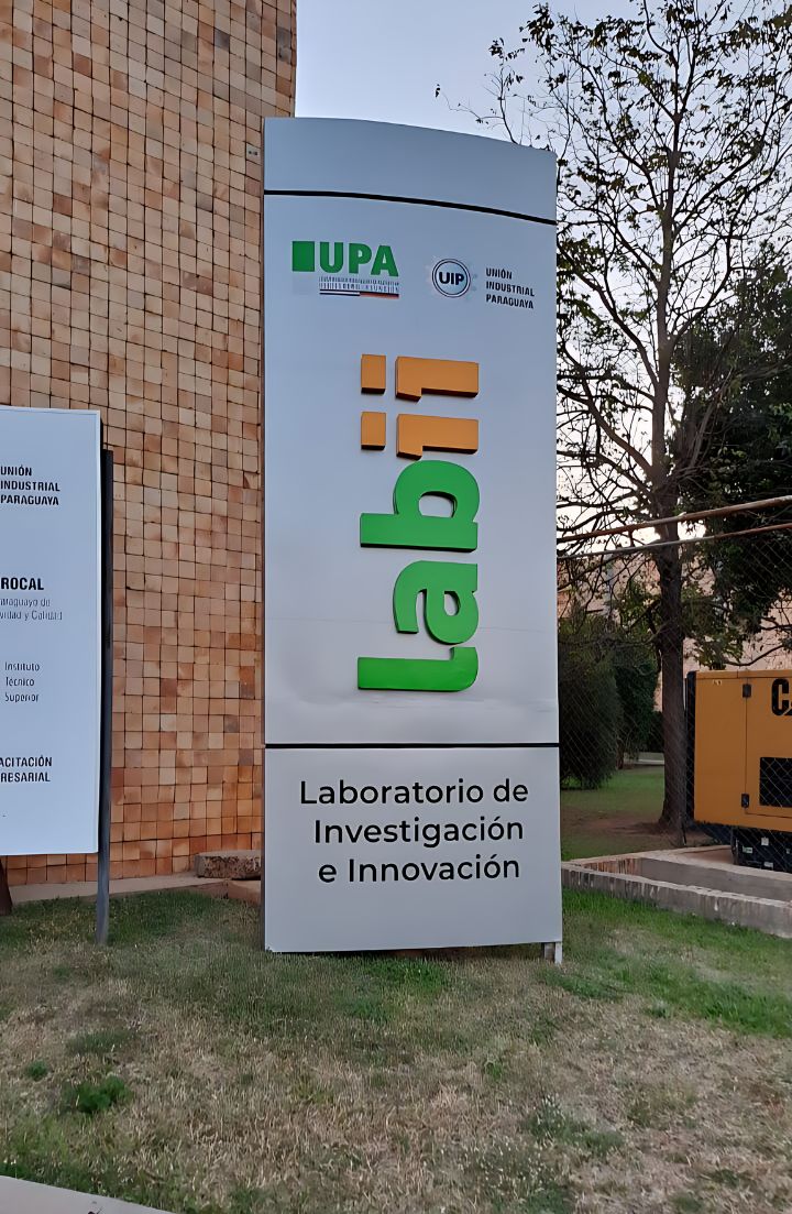 cartel corpóreo luminoso